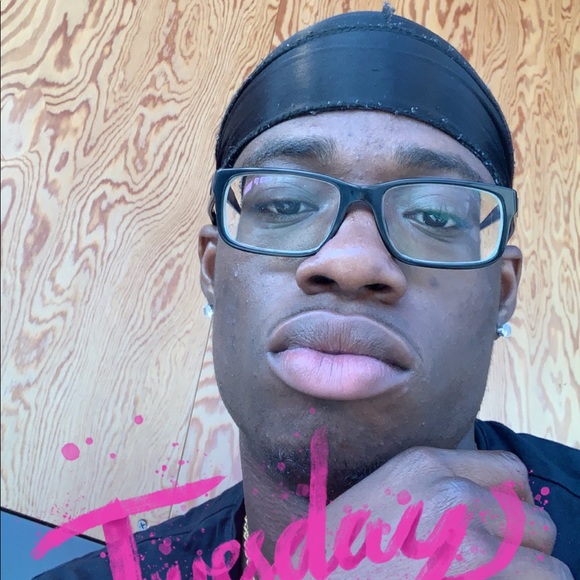 Meet your Posher, Aaron - Picture 1 of 1